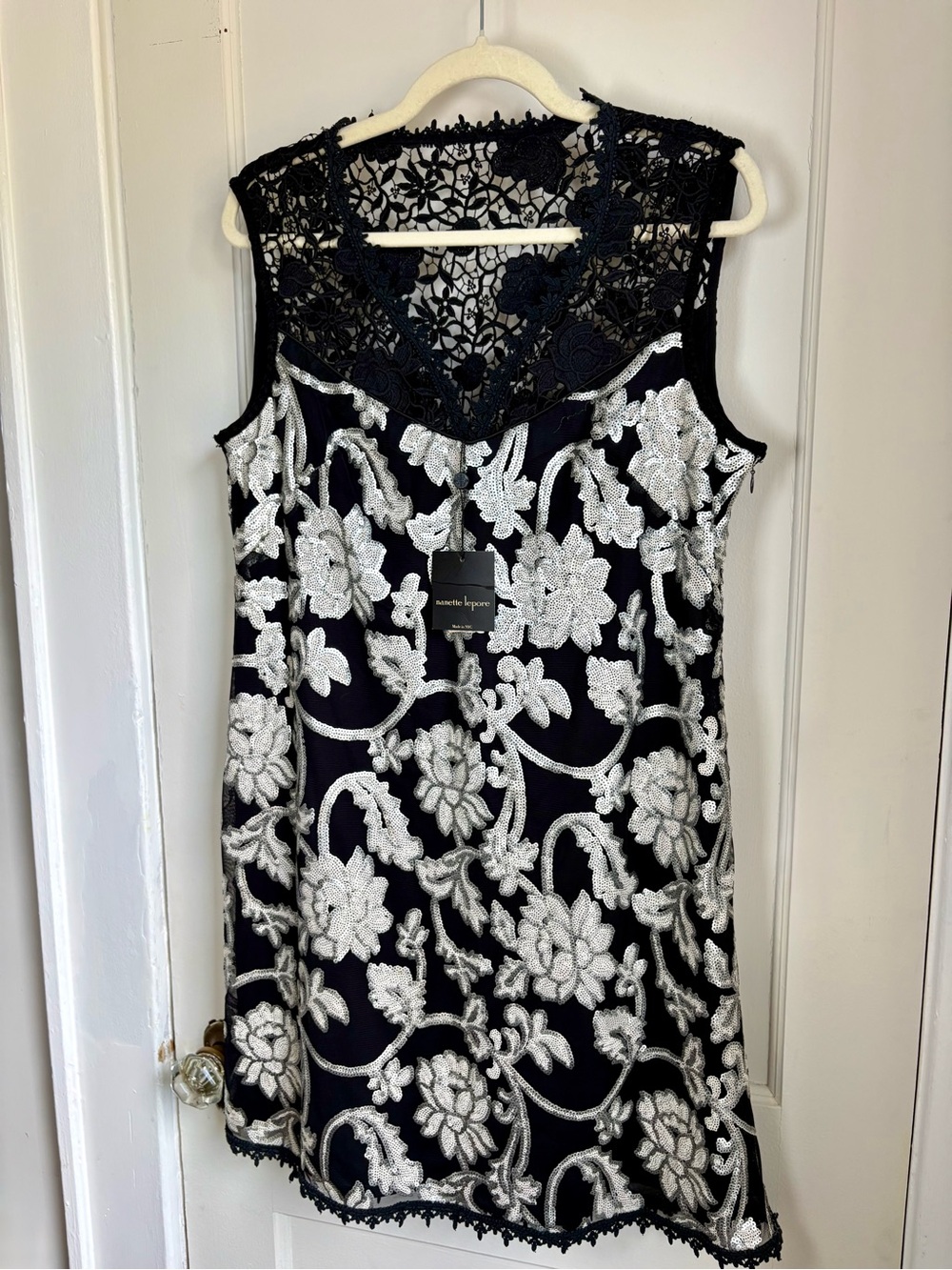 Nanette Lepore NWT Black & Silver Sequin Floral Crochet Shift Dress